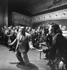 Stubby Kaye and Ensemble
